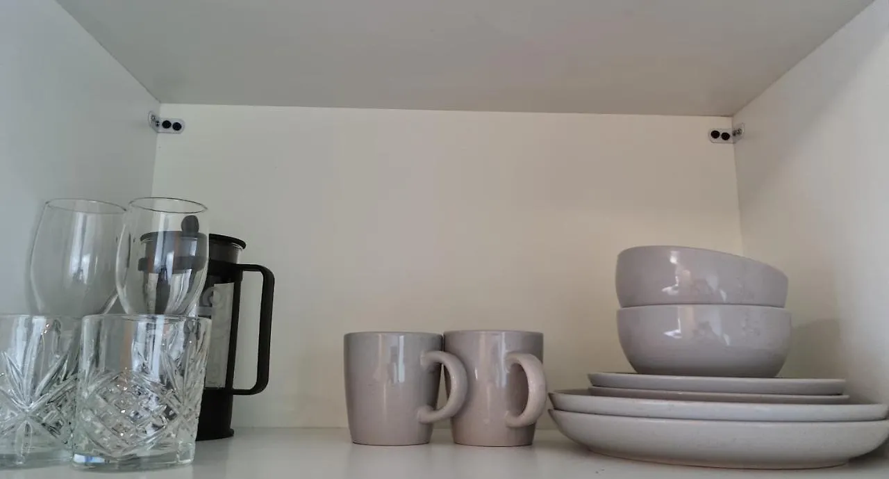 Redcliffe Homestay - Self Contained Room With Bathroom And Kitchenette