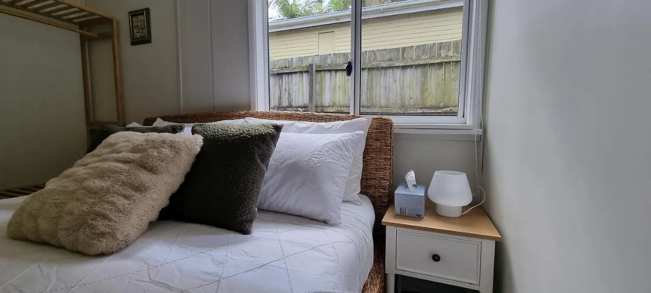 Redcliffe Homestay - Self Contained Room With Bathroom And Kitchenette